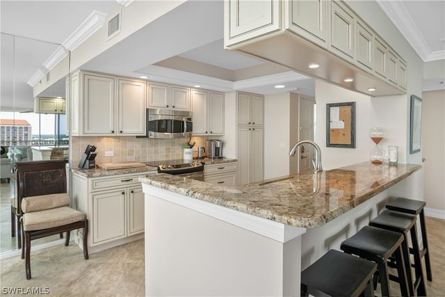 5550 Heron Point DR 1804, Naples, FL 34108