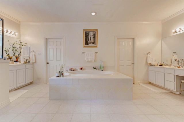 6131 Stoney Brook Drive, Houston, TX 77036