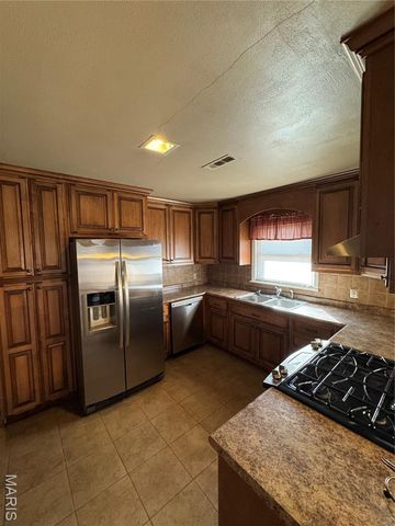 11013 State Highway 164, Arbyrd, MO 63821