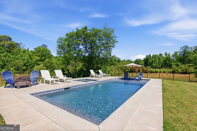 163 Senoia Oaks Way, Senoia, GA 30276