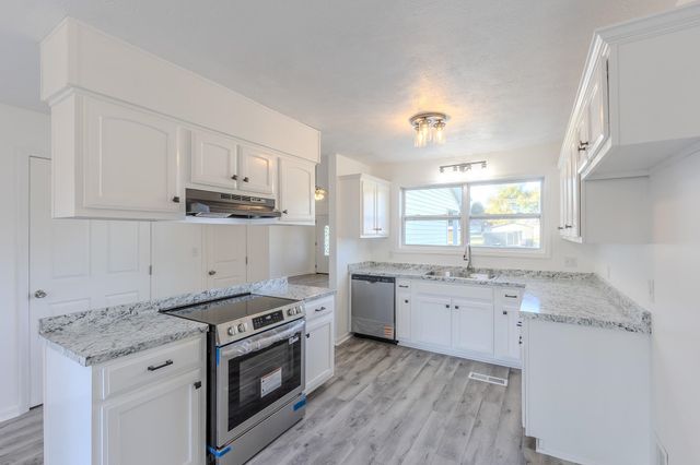 335 MARSHALL CV, Halls, TN 38040