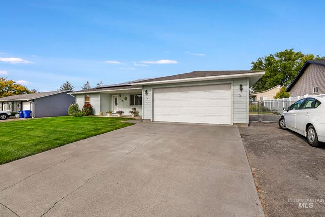 916 17th Ave E, Jerome, ID 83338