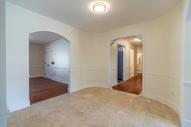 2255 Bordeaux Walk B1, Highland, IN 46322