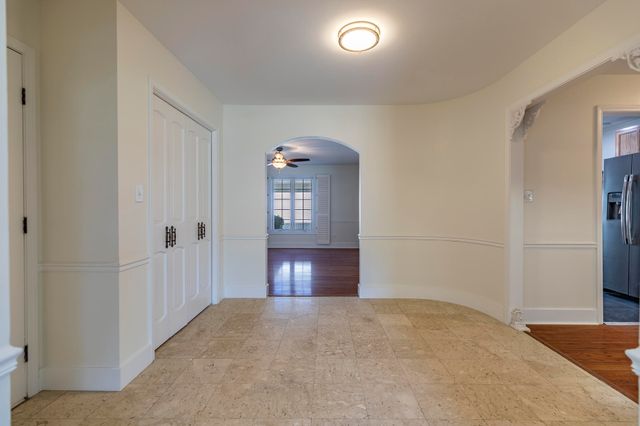 2255 Bordeaux Walk B1, Highland, IN 46322