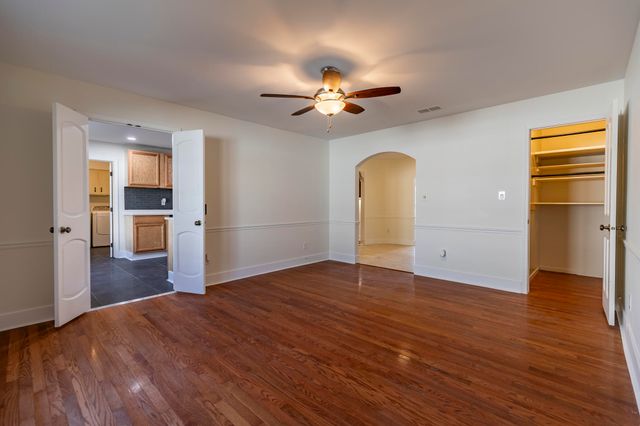 2255 Bordeaux Walk B1, Highland, IN 46322