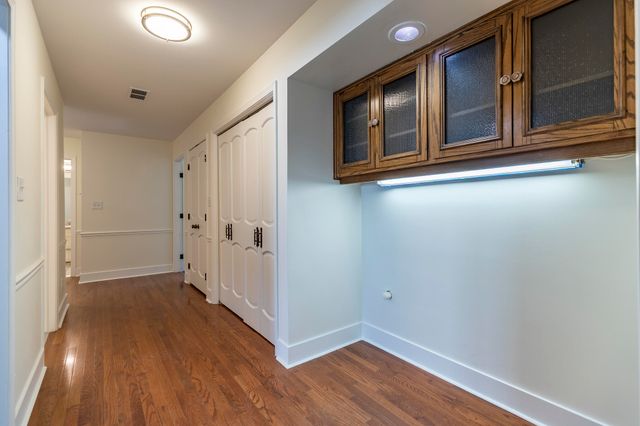 2255 Bordeaux Walk B1, Highland, IN 46322