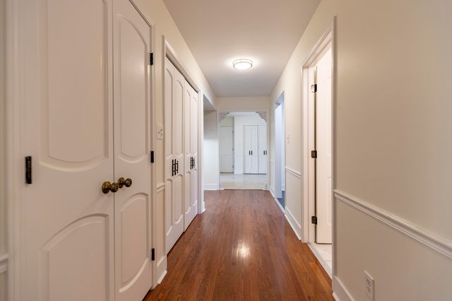 2255 Bordeaux Walk B1, Highland, IN 46322