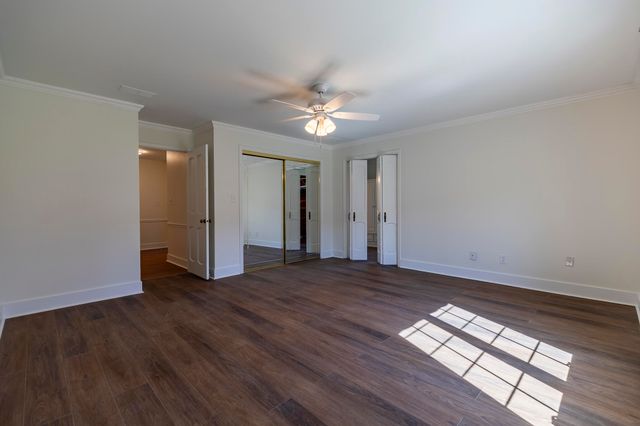 2255 Bordeaux Walk B1, Highland, IN 46322