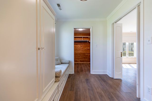 2255 Bordeaux Walk B1, Highland, IN 46322