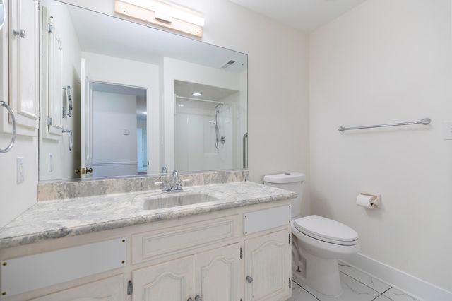 2255 Bordeaux Walk B1, Highland, IN 46322