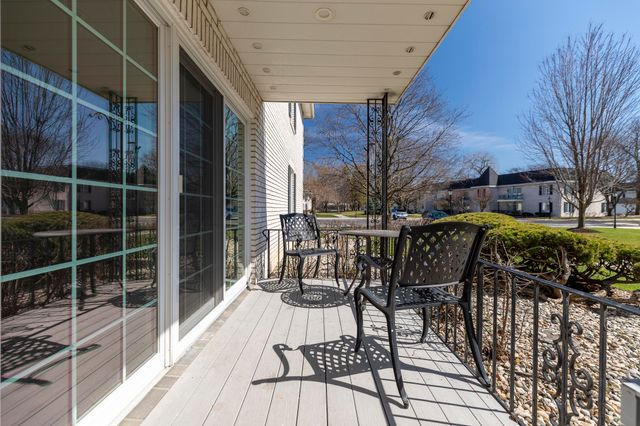 2255 Bordeaux Walk B1, Highland, IN 46322