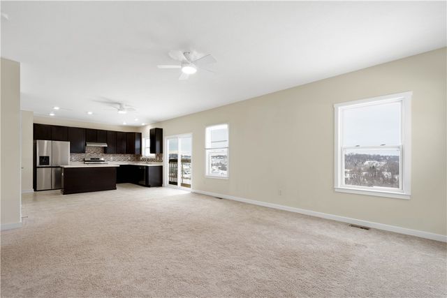 111 Foxhound Dr, Jefferson Hills, PA 15236