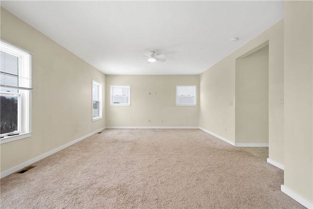 111 Foxhound Dr, Jefferson Hills, PA 15236