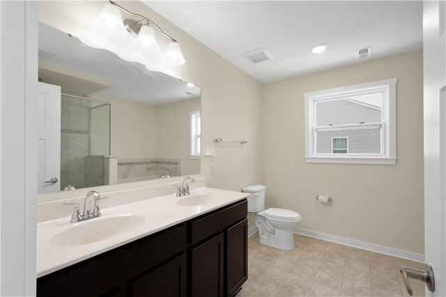 111 Foxhound Dr, Jefferson Hills, PA 15236