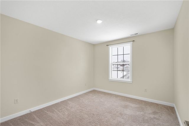 111 Foxhound Dr, Jefferson Hills, PA 15236