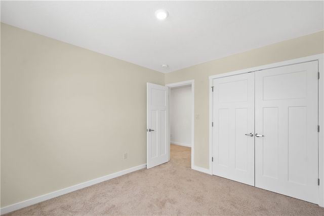 111 Foxhound Dr, Jefferson Hills, PA 15236