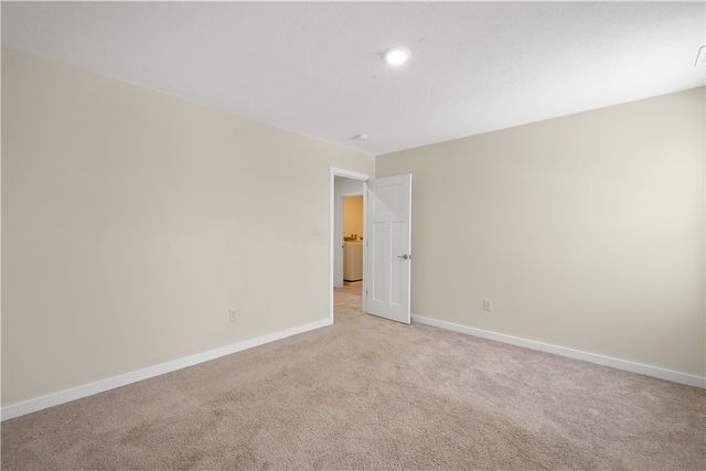 111 Foxhound Dr, Jefferson Hills, PA 15236