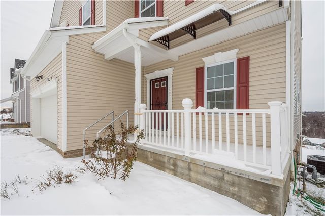 111 Foxhound Dr, Jefferson Hills, PA 15236