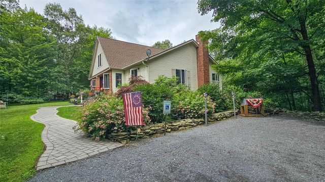 189 School House Road, Middletown, NY 10940