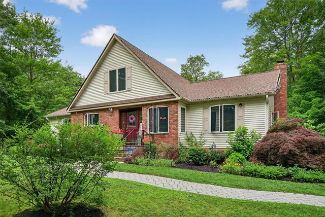 189 School House Road, Middletown, NY 10940