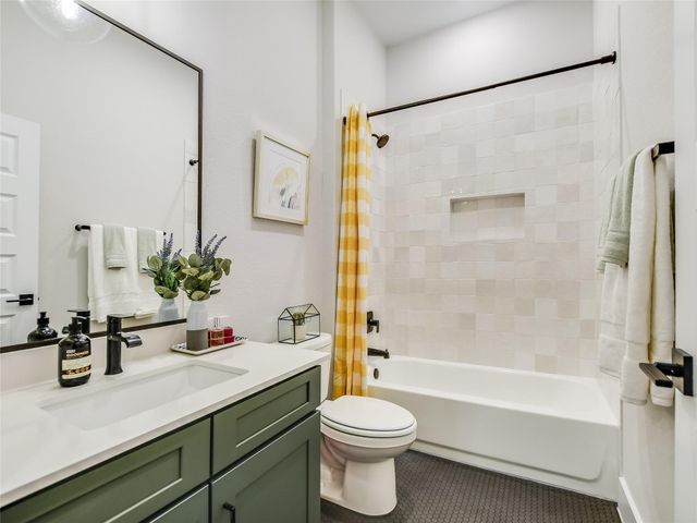 201 Retha DR, Dripping Springs, TX 78620