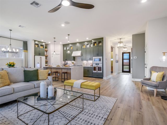 201 Retha DR, Dripping Springs, TX 78620