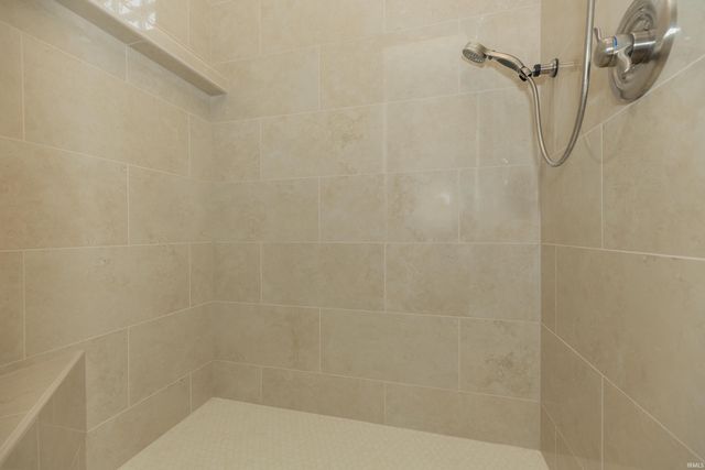 7186 Ironwood Circle, Newburgh, IN 47630