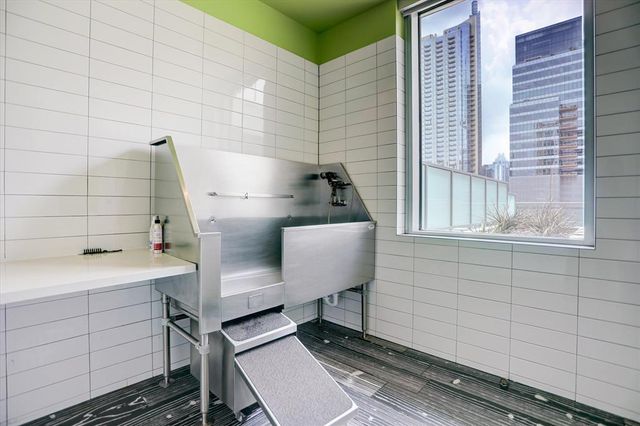 222 West Ave 1007, Austin, TX 78701