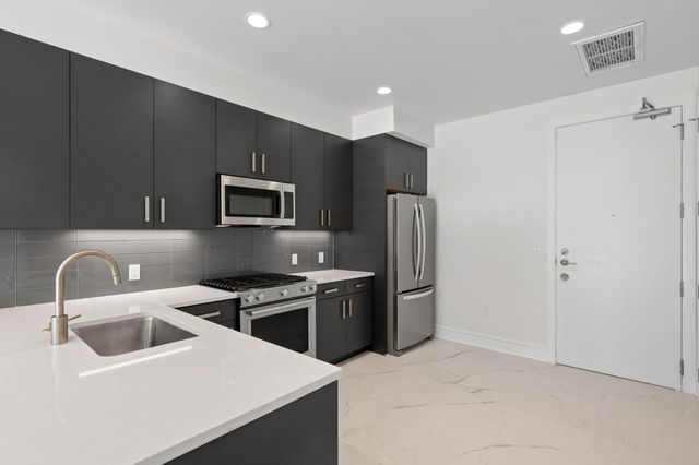 222 West Ave 1007, Austin, TX 78701