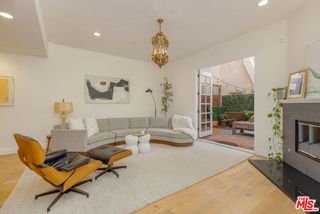 11963 Mayfield Avenue 102, Los Angeles, CA 90049
