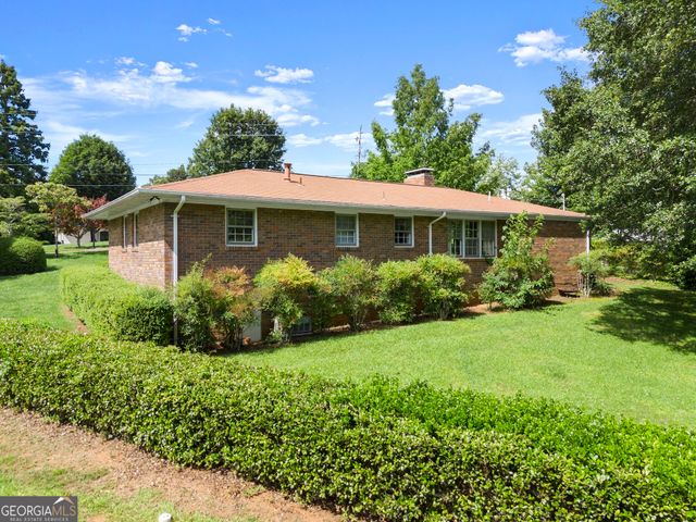 296 Grand Avenue, Cornelia, GA 30531