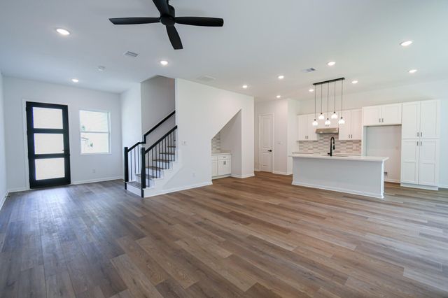 7938 Kenton Street, Houston, TX 77028