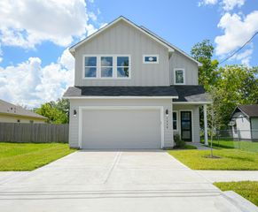 7938 Kenton Street, Houston, TX 77028