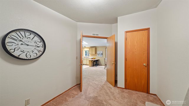 1496 Osprey Lane, College Place, WA 99324