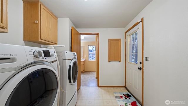 1496 Osprey Lane, College Place, WA 99324