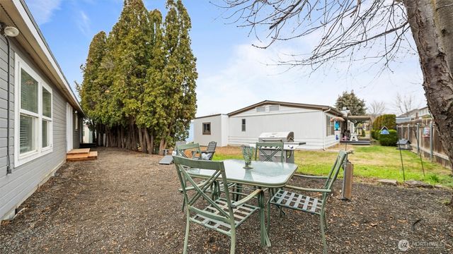 1496 Osprey Lane, College Place, WA 99324