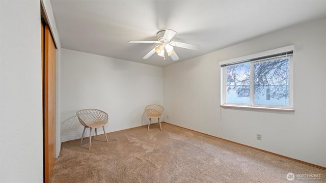 1496 Osprey Lane, College Place, WA 99324