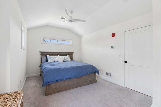 55 Ocean Rd Unit 3, Portsmouth, NH 03801