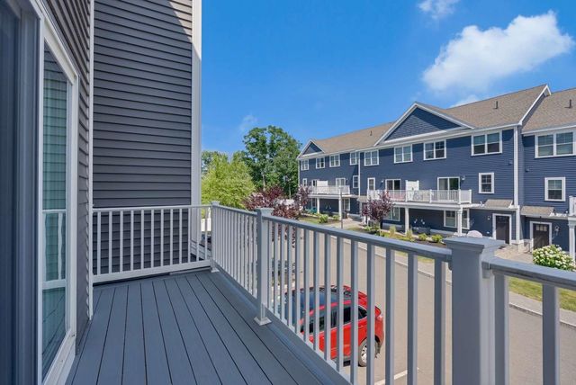 55 Ocean Rd Unit 3, Portsmouth, NH 03801
