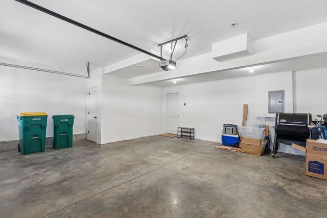 55 Ocean Rd Unit 3, Portsmouth, NH 03801