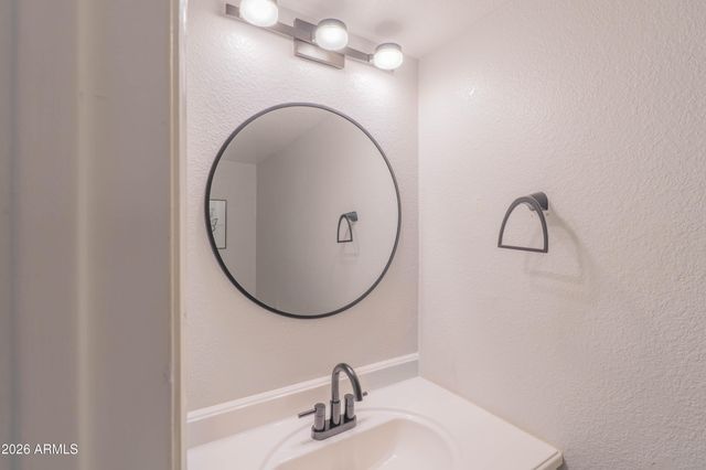 921 W UNIVERSITY Drive 1024, Mesa, AZ 85201