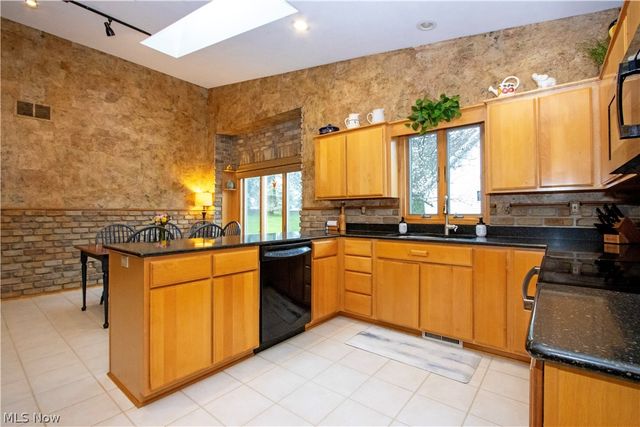 734 Danberry Drive, Wooster, OH 44691