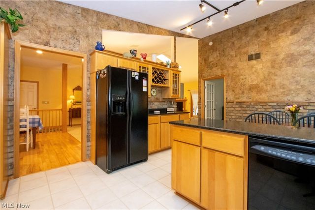 734 Danberry Drive, Wooster, OH 44691