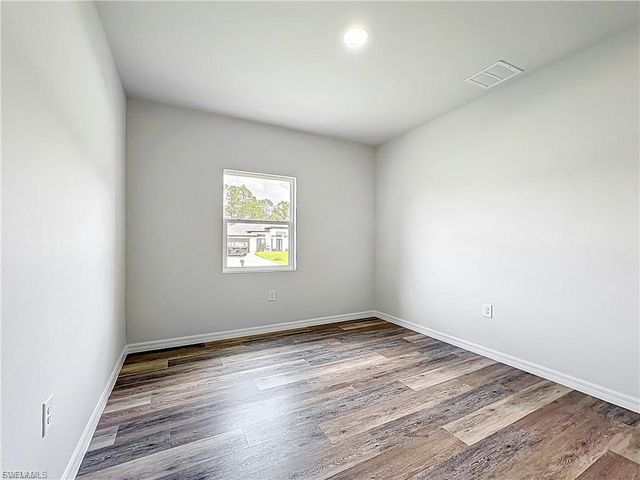 912 Anthony ST E, Lehigh Acres, FL 33974