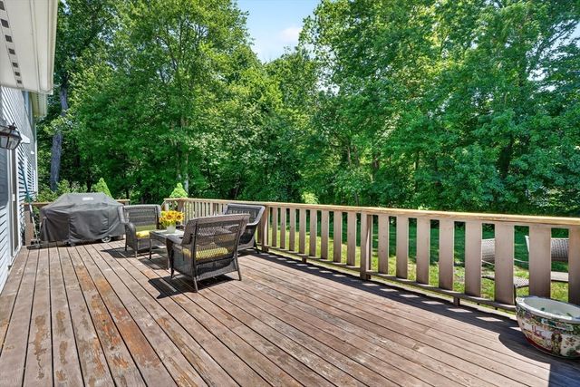 29 Page Rd, Weston, MA 02493