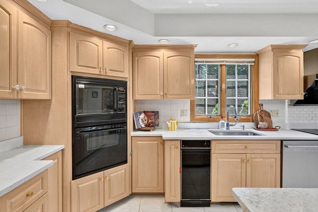 29 Page Rd, Weston, MA 02493