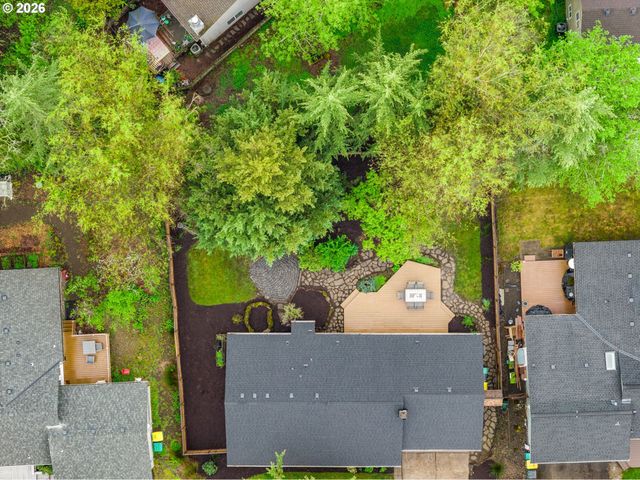 8332 Sw DAVIES Ct, Portland, OR 97223