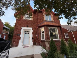 3914 Balfour Road, Detroit, MI 48224