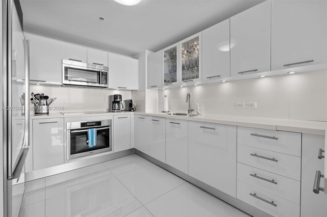 6899 Collins Avenue 1602, Miami Beach, FL 33141