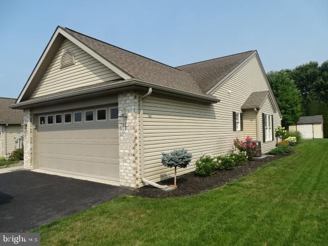 170 LANTERN LANE, Chambersburg, PA 17201